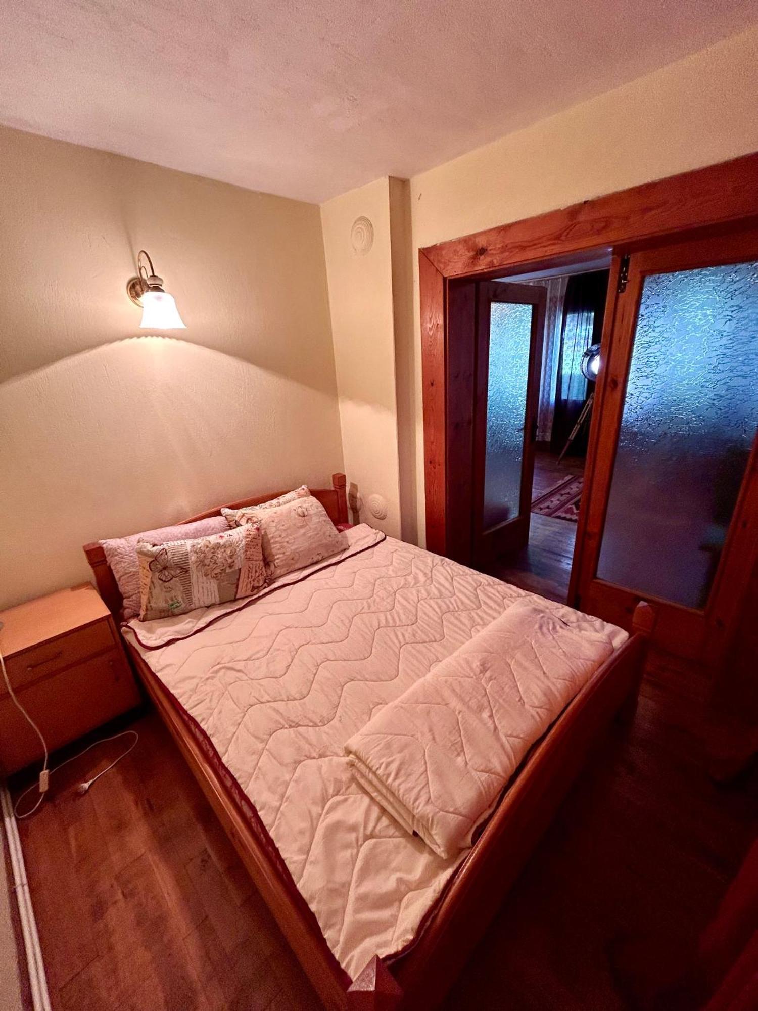 Luylyana Guesthouse Рибарица Экстерьер фото