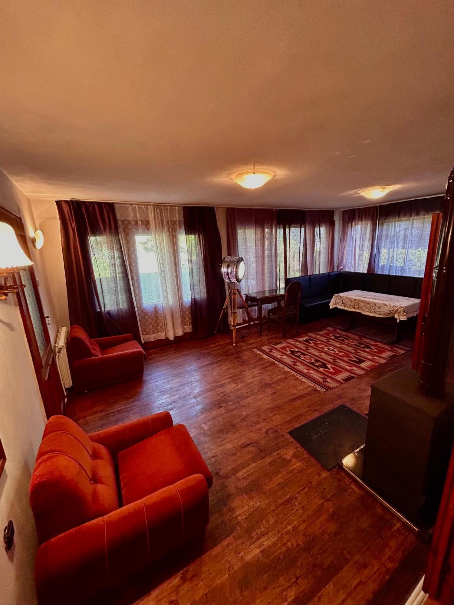 Luylyana Guesthouse Рибарица Экстерьер фото